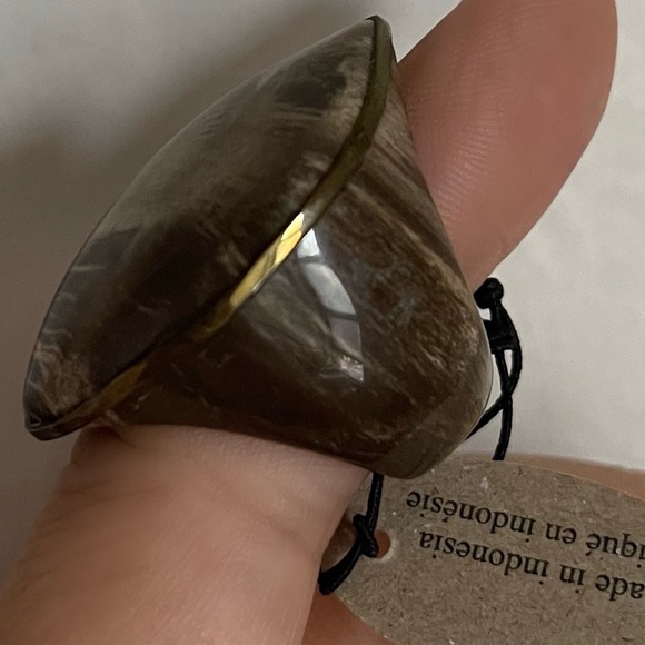 Lena Bernard acrylic costume rings. - Picture 5 of 7